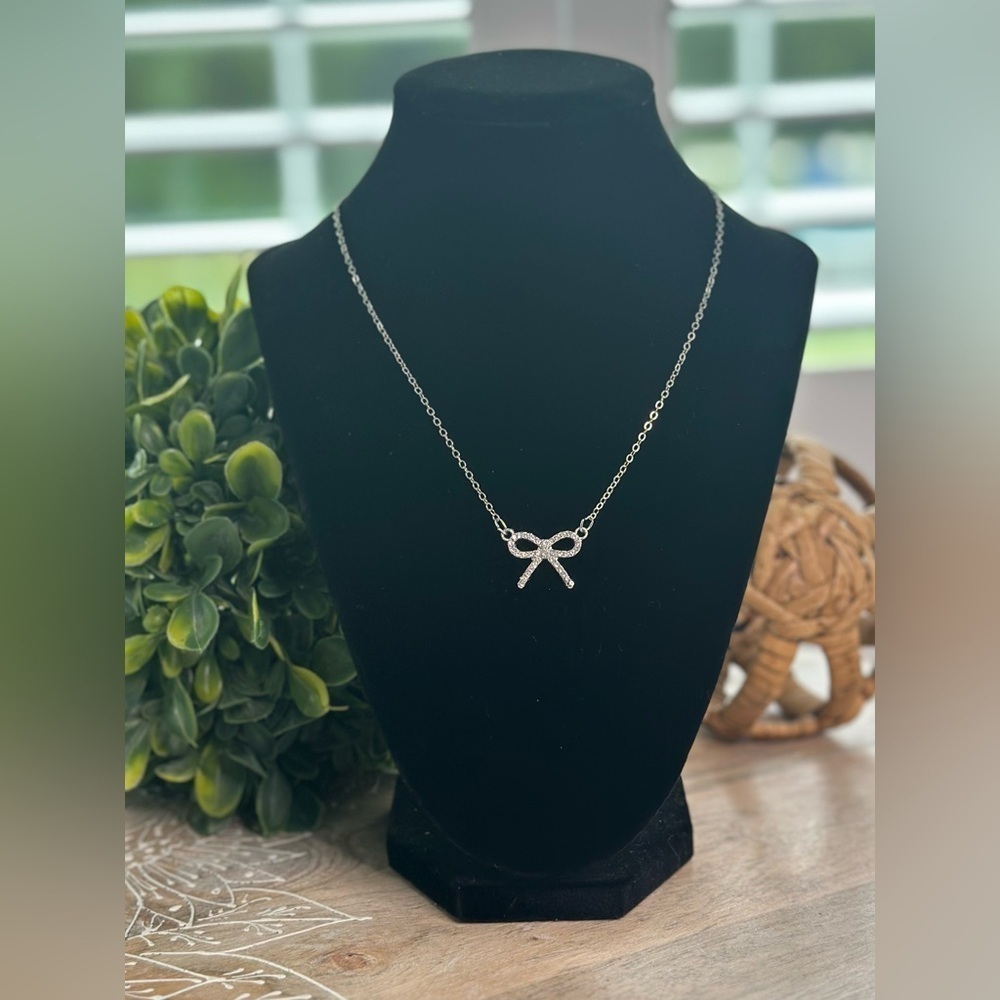 Elegant Silver Plated Sparkle Bow Necklace